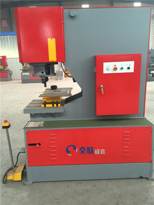 聯(lián)合液壓沖孔機 聯(lián)合液壓沖孔機